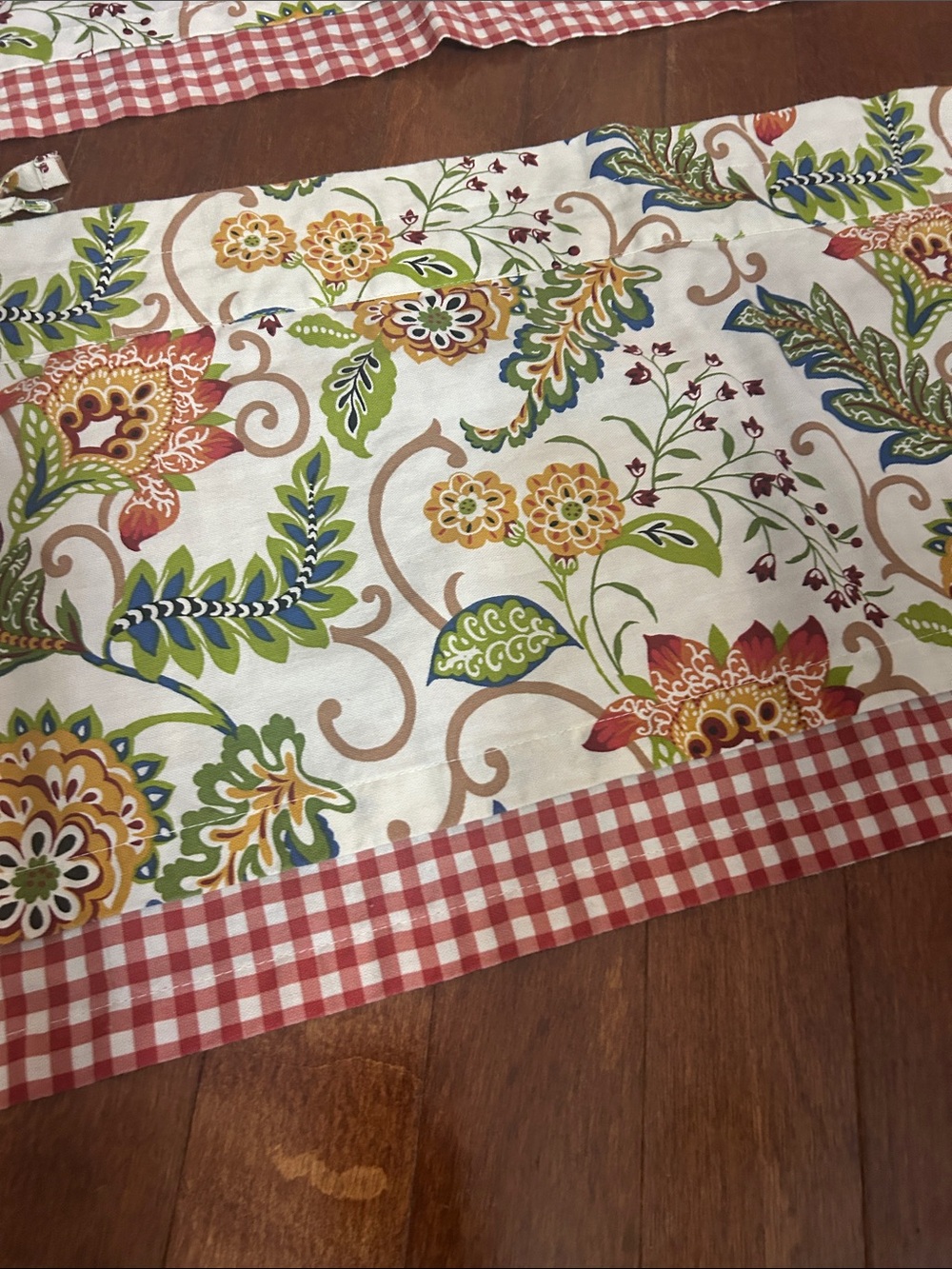 Better Homes And Gardens Floral & Gingham Tie-On Valances in Red, Green, Yellow